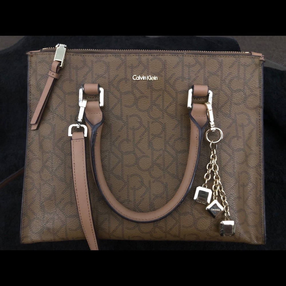 Authentic signature Calvin Klein